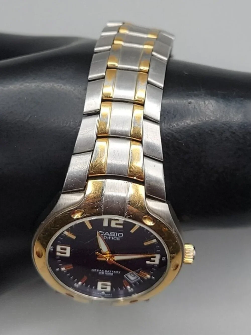 Casio Edifice Watch Men Gold Silver Tone Date Round 37mm Blue Dial 7.5